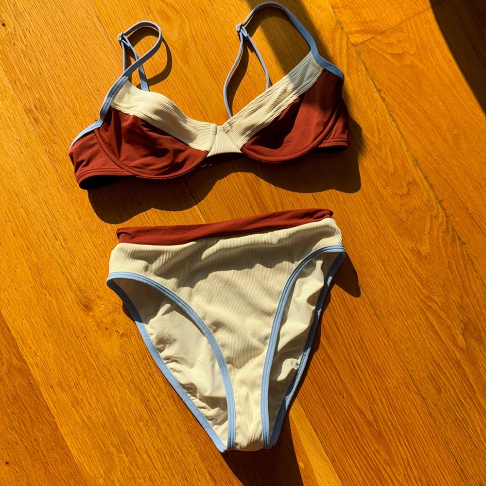 L SPACE BIKINI